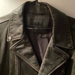 Banana republic heavy leather motorcycle jacket